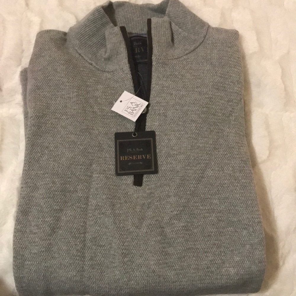 Men’s sweater
